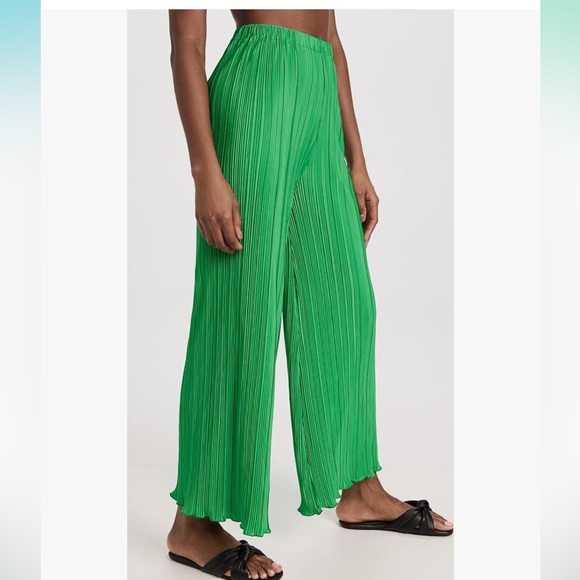 L Space matching set! Size M - Like new! - Picture 8 of 13